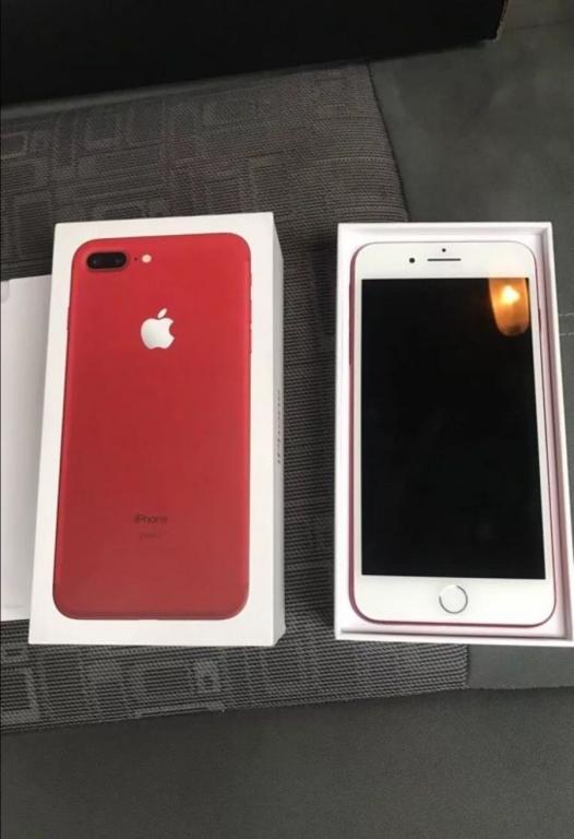 Айфон 7 на 128 гб. Айфон 7 плюс красный. iphone 7 plus 128gb red. iphone 7 plus красный в руке.