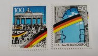 Марки. Германия 1990 г. Падение Железного занавеса и Берлинской стены.